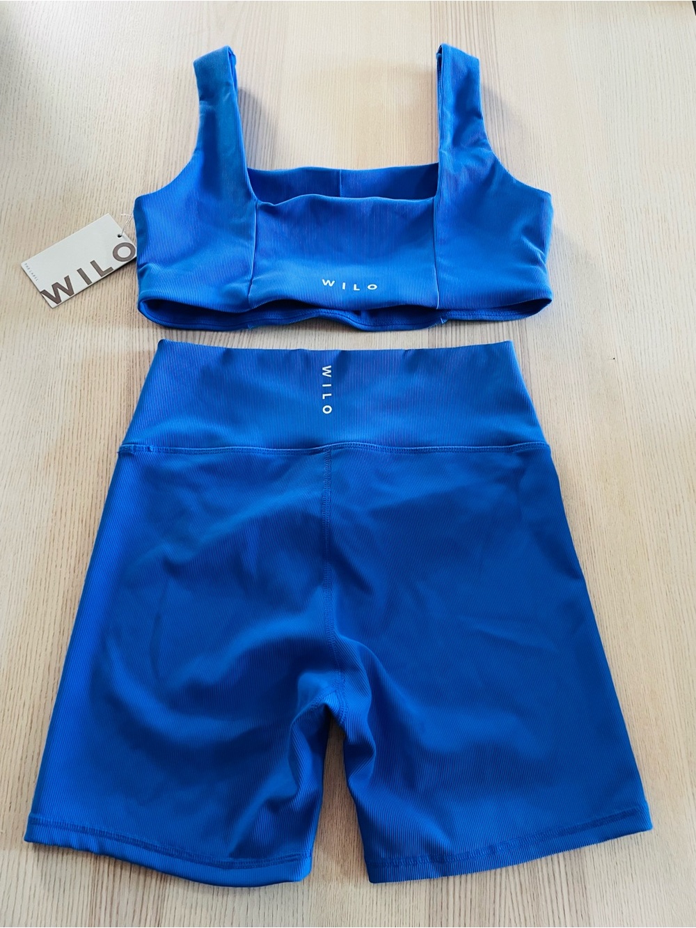 NWT Wilo the Label- sports bra and v-waist shorts set, sz L, cobalt blue ($106) - Picture 4 of 13